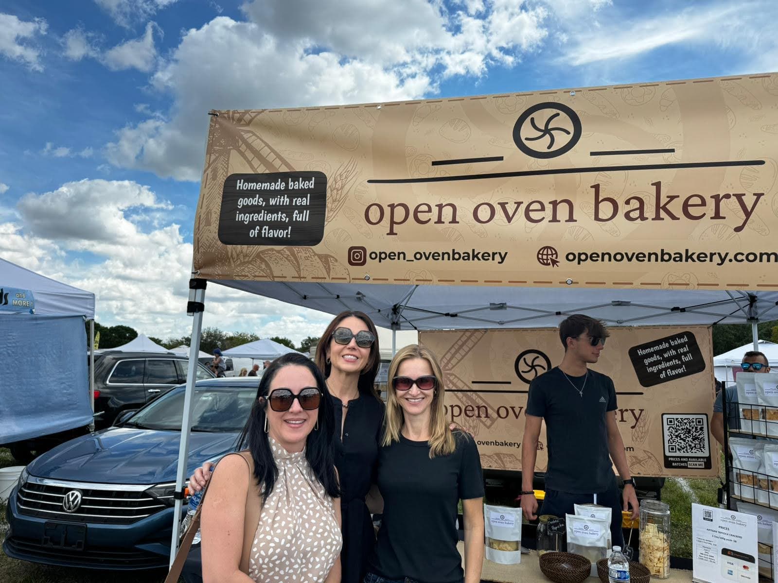 Open Oven Bakery at the farmers market
