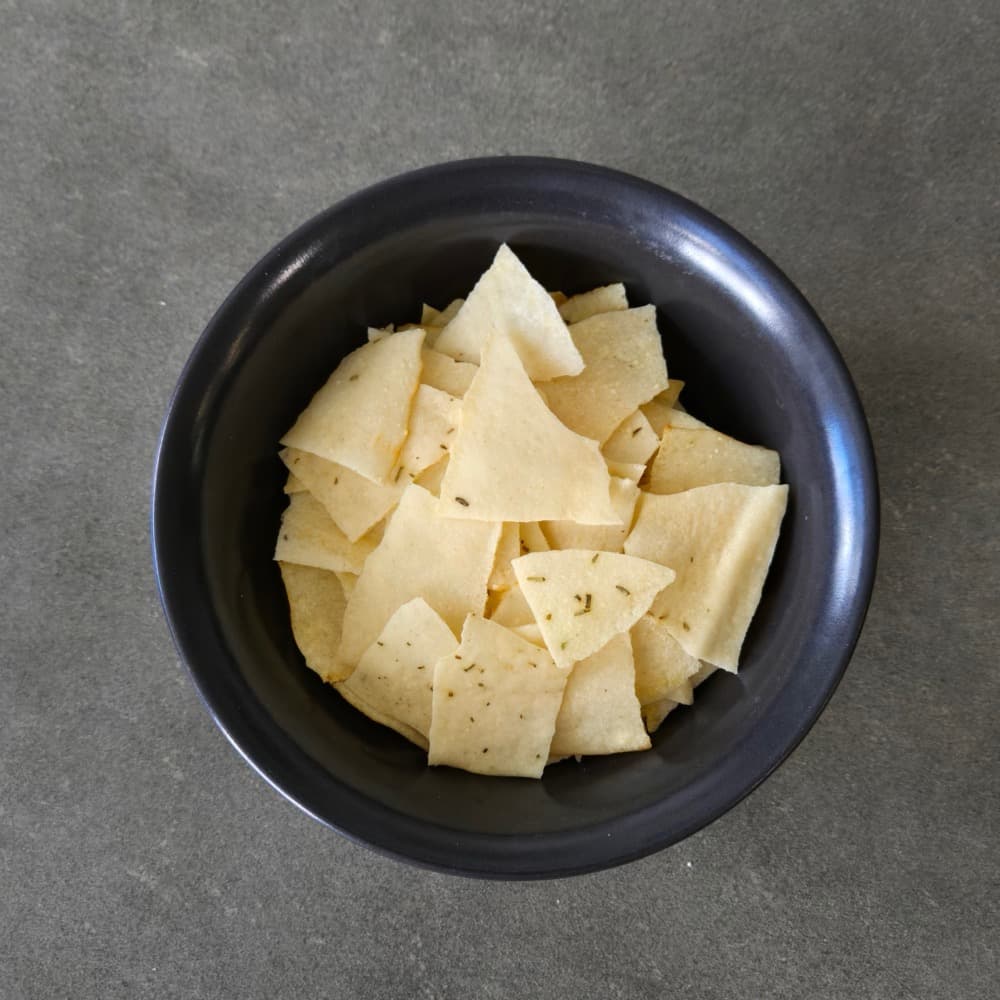 Garlic & Rosemary tapioca crackers