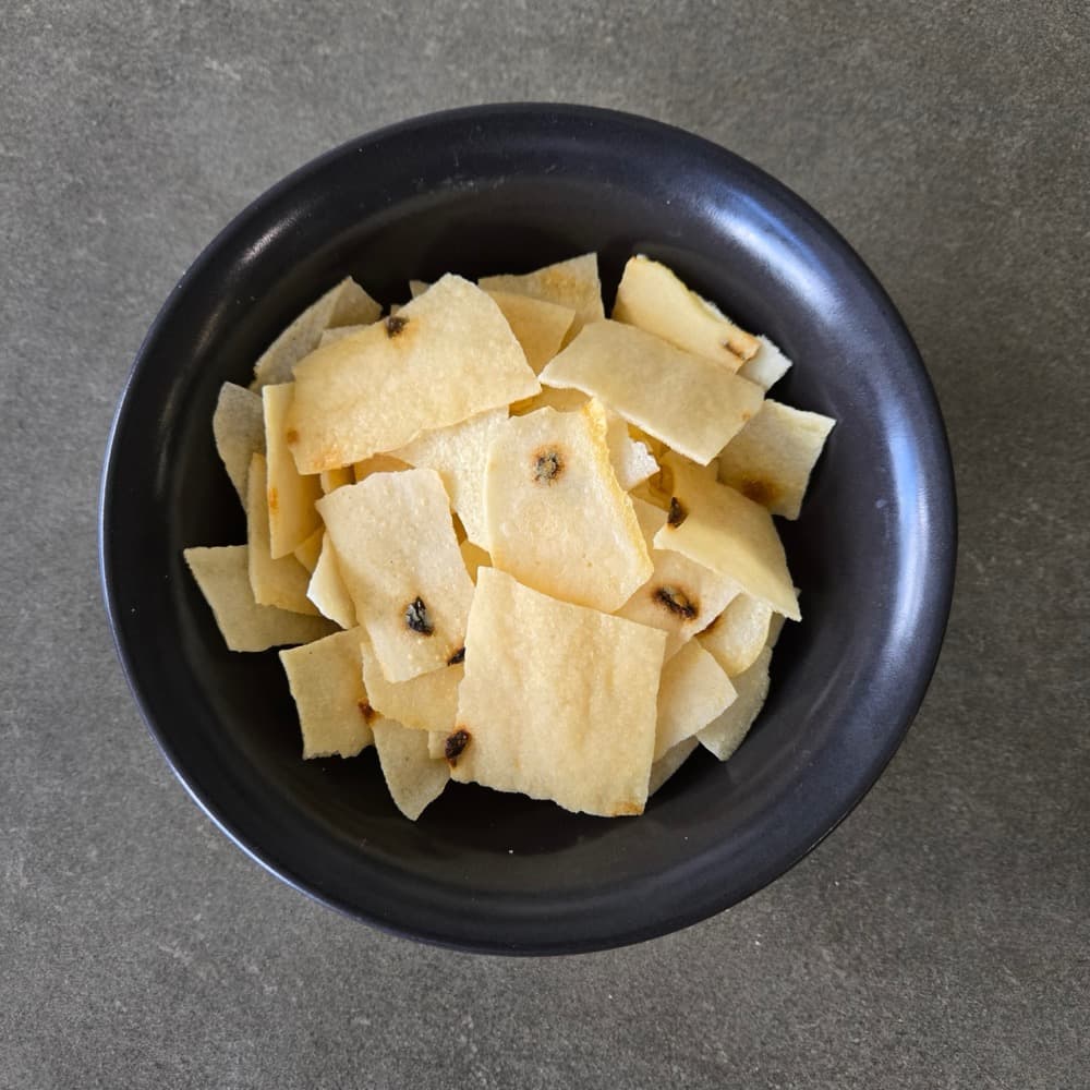Jalapeño tapioca crackers
