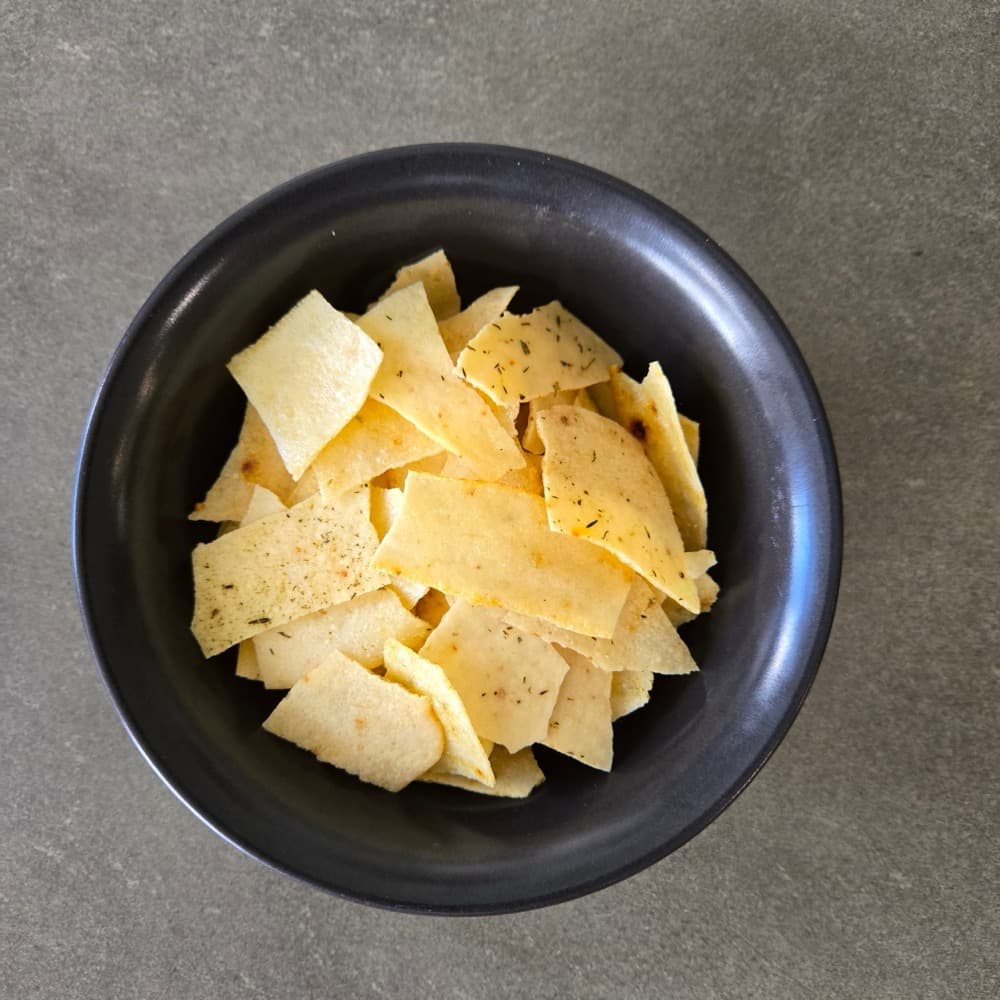 Onion & Thyme tapioca crackers